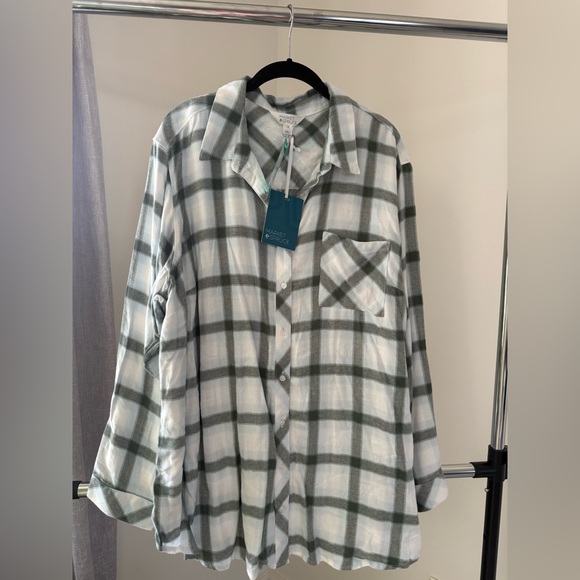Market & Spruce Olive and White Checkered Button-Down Shirt - Picture 1 of 3